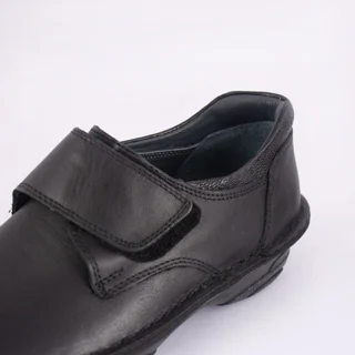 جزئیات دوخت و کیفیت کفش طبی زنانه پروف مارتین مدل ملانی دانهیل دیابتیک